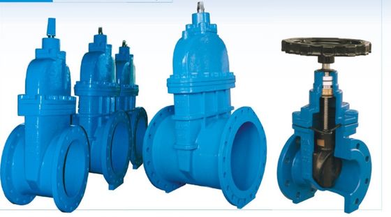 La válvula de puerta del arrabio del volante de dirección de 2 pulgadas suavemente asentó el tamaño DN50-600 para el agua